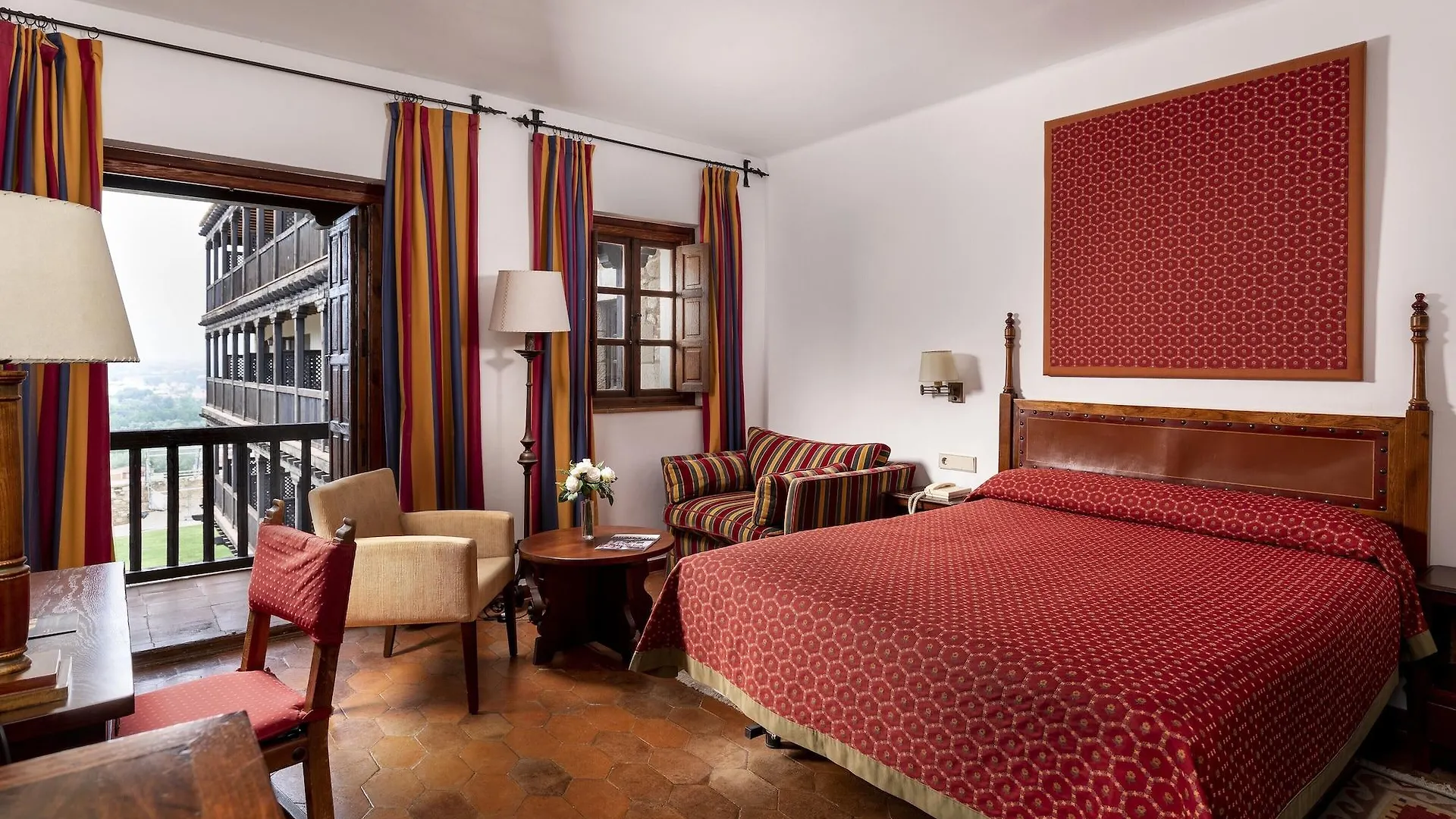 Parador De Tortosa 4*,