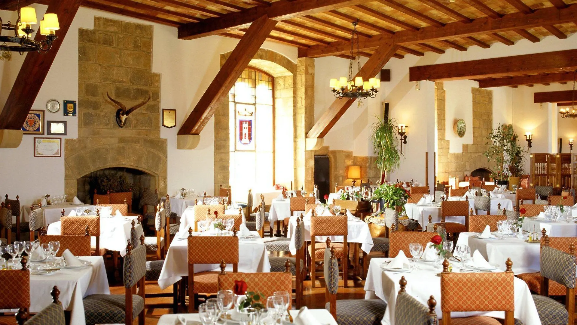 Parador De Tortosa Hotel