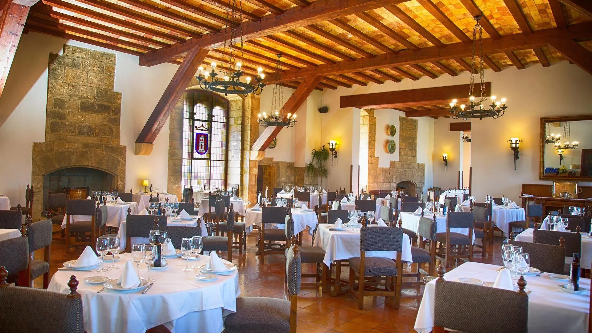 Parador De Tortosa Hotel