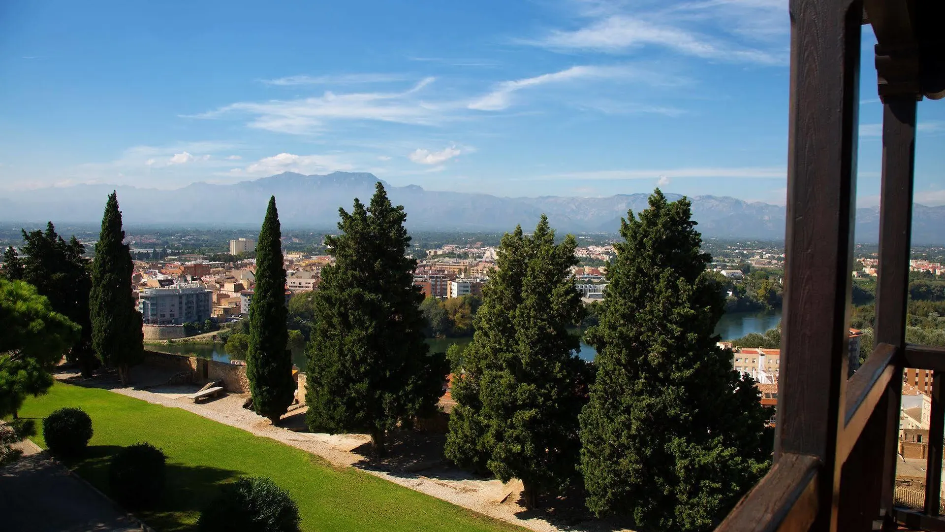 Parador De Tortosa