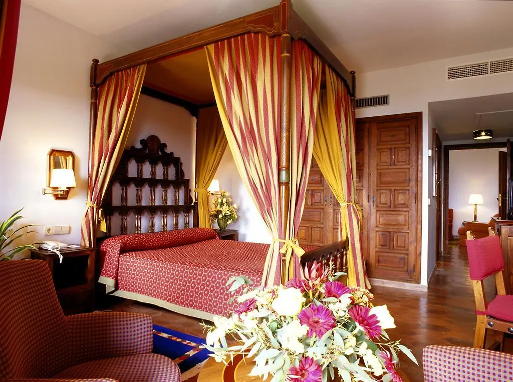 Parador De Tortosa 4*,  Espagne