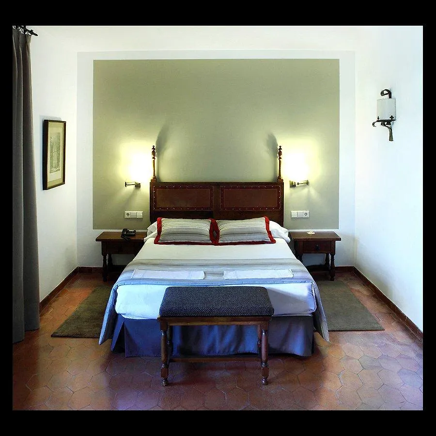 Parador De Tortosa Hotel