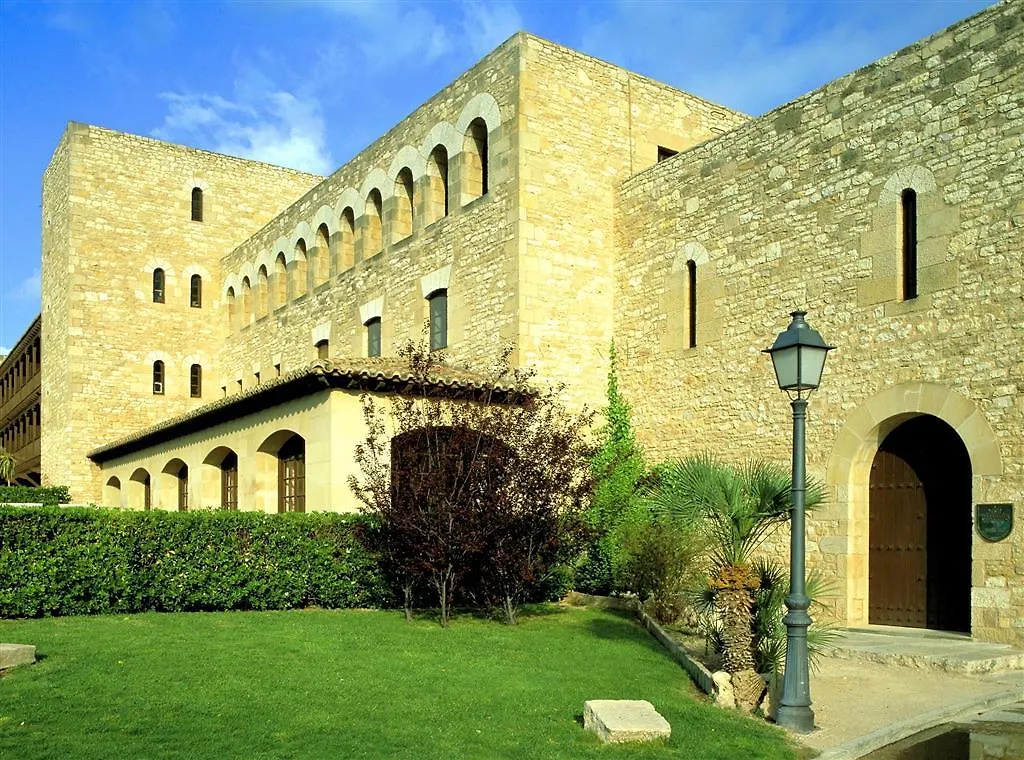 Parador De Tortosa Hotel