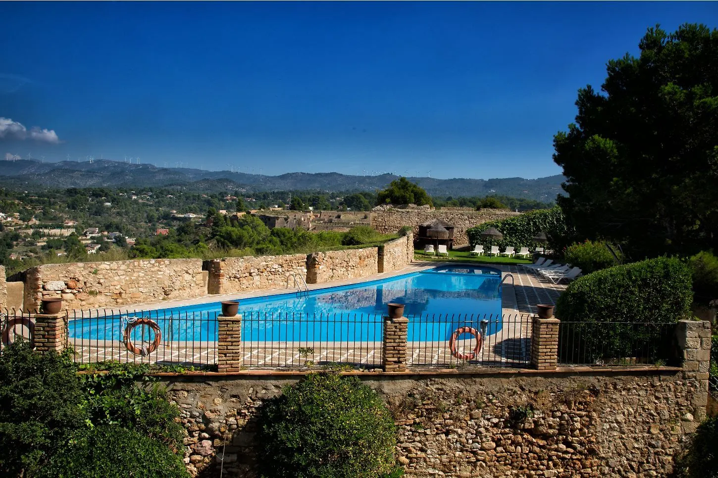 Parador De Tortosa Hotel